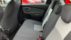 Toyota Yaris 1.5 Hybrid Icon Tech 5dr CVT Hybrid Hatchback